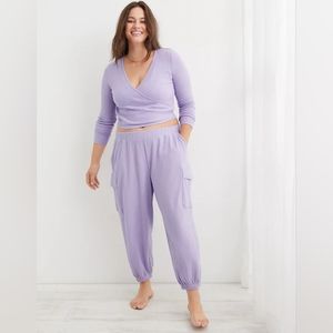 Aerie Travel Waffle Cargo Pants